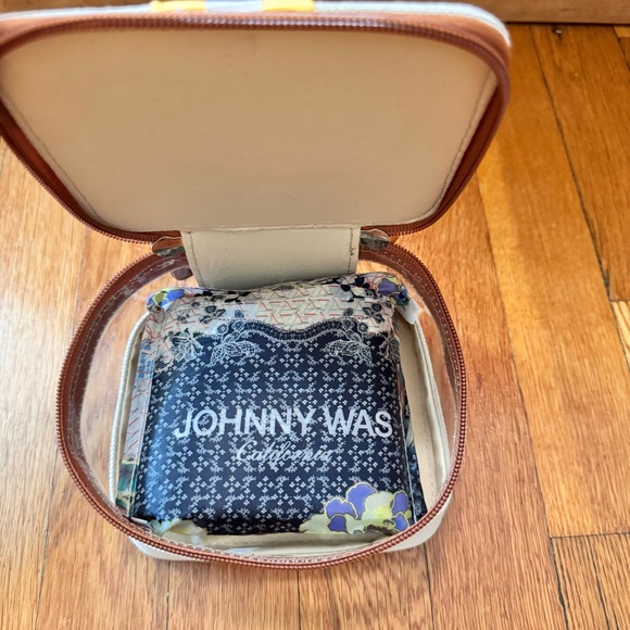 Johnny Was set of 2 Tote Bags - Picture 5 of 9